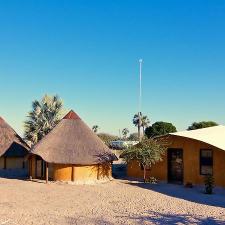 Ongula Village Homestead Lodge Omupumba Екстериор снимка