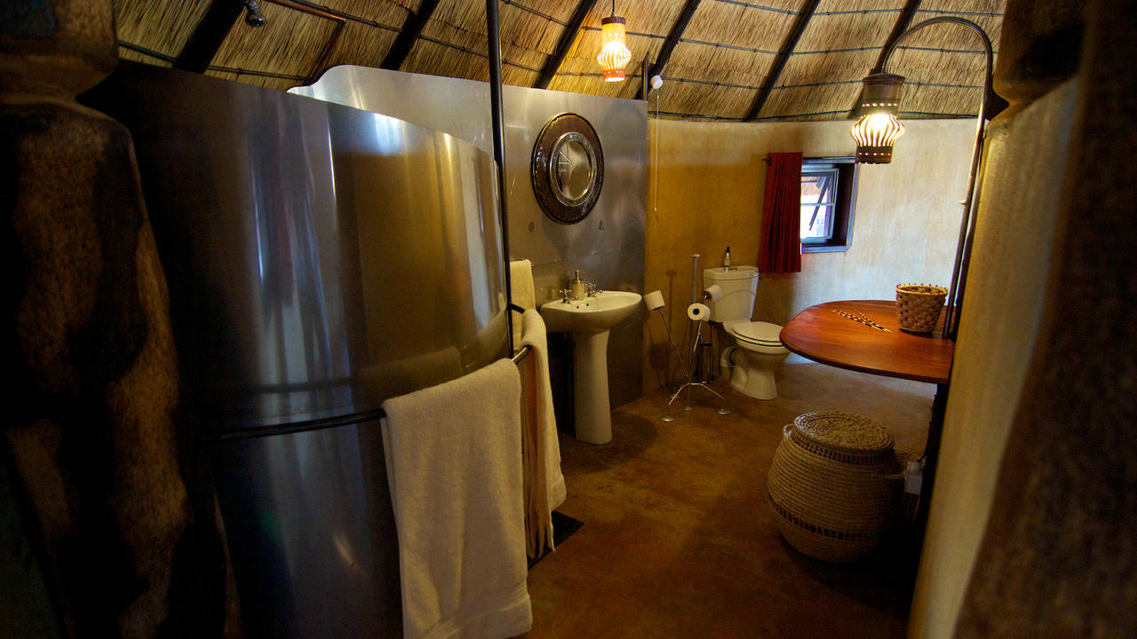 Ongula Village Homestead Lodge Omupumba Стая снимка
