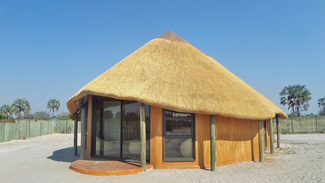 Ongula Village Homestead Lodge Omupumba Стая снимка